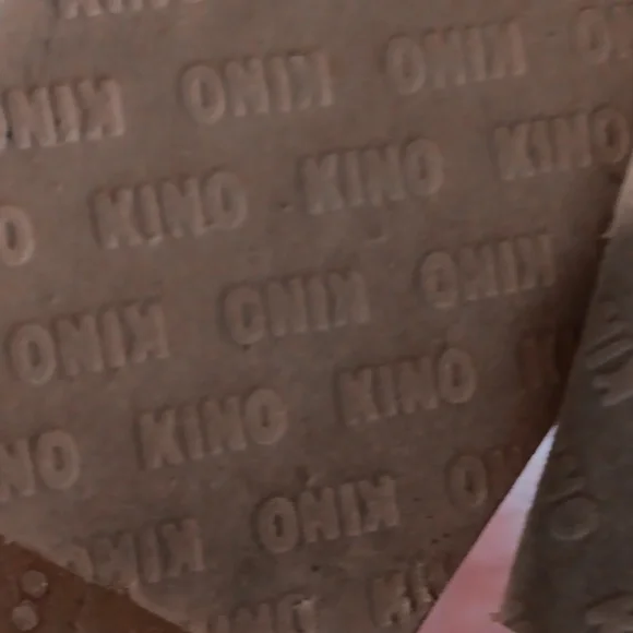 KINO - Picture 7 of 9